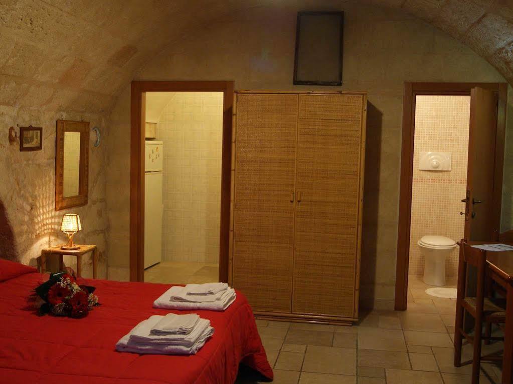 Borgo San Martino Hotel Bra Bagian luar foto