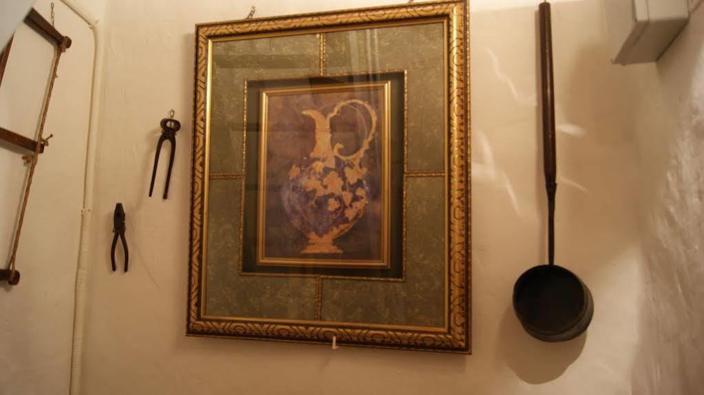 Borgo San Martino Hotel Bra Bagian luar foto